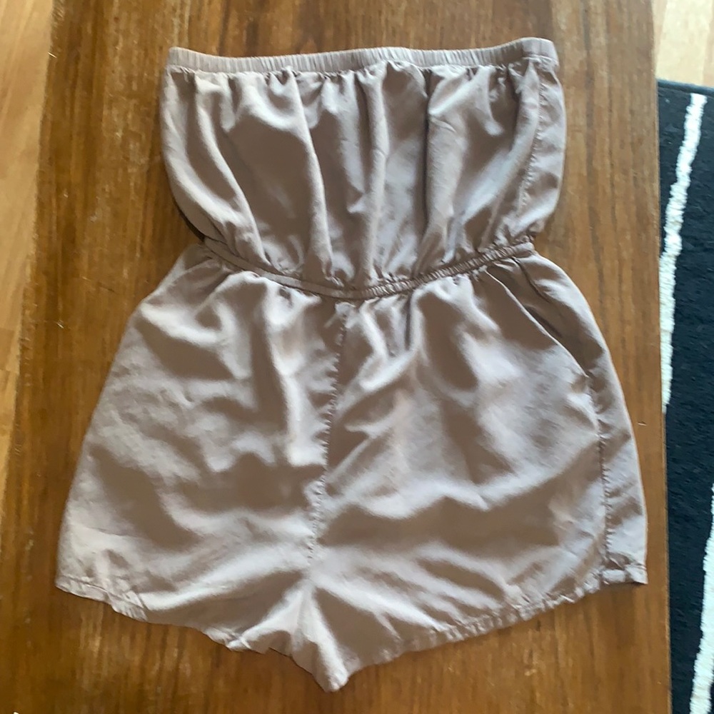 Strapless romper